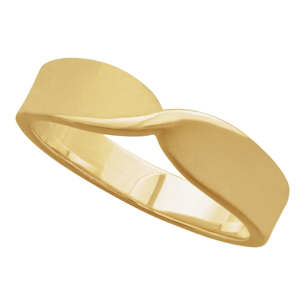 Stackable Twisted Ring