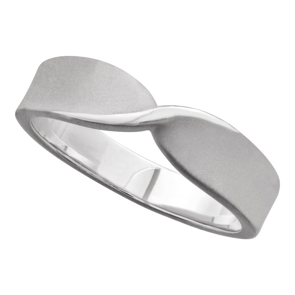 Stackable Twisted Ring